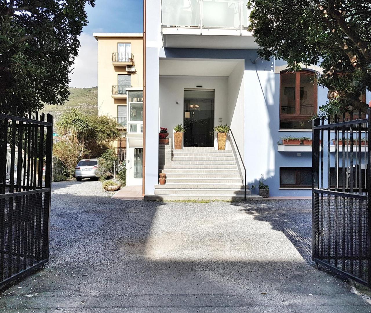 Residence Argentina R.T.A. Spotorno Ngoại thất bức ảnh