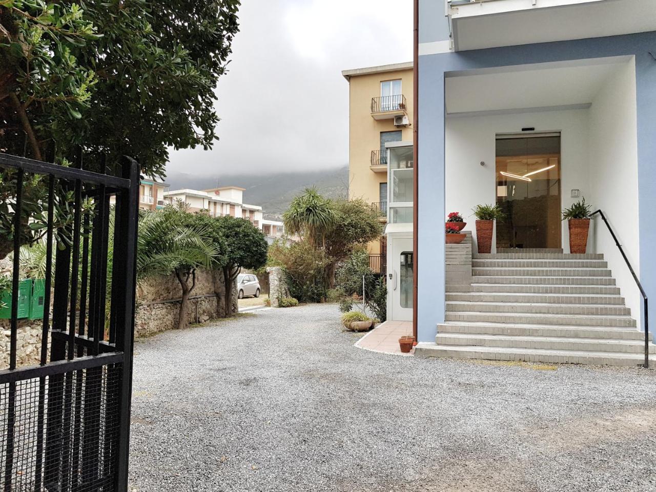 Residence Argentina R.T.A. Spotorno Ngoại thất bức ảnh
