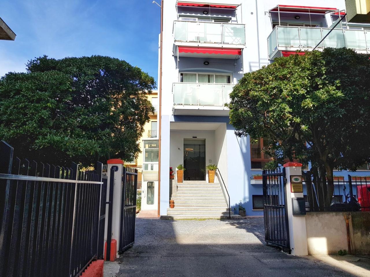 Residence Argentina R.T.A. Spotorno Ngoại thất bức ảnh